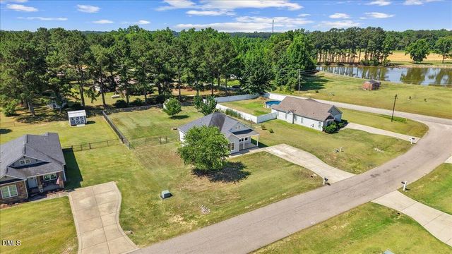 5606 Blanch Fields Lane, Lucama, NC 27851