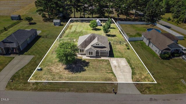 5606 Blanch Fields Lane, Lucama, NC 27851