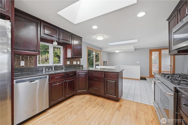 2539 MacKenzie Road, Bellingham, WA 98226