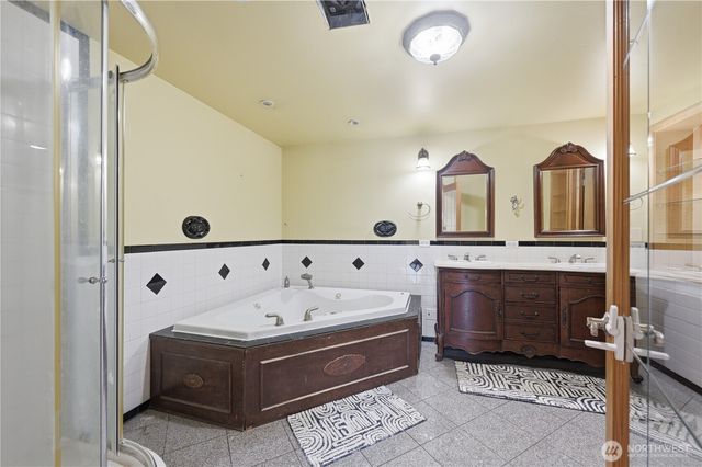 2539 MacKenzie Road, Bellingham, WA 98226