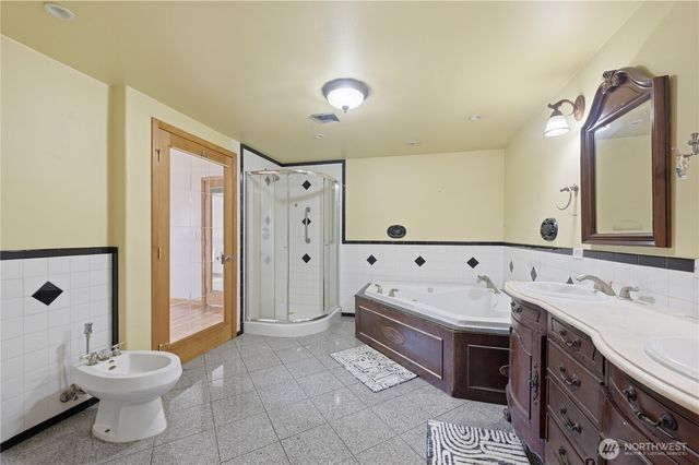 2539 MacKenzie Road, Bellingham, WA 98226