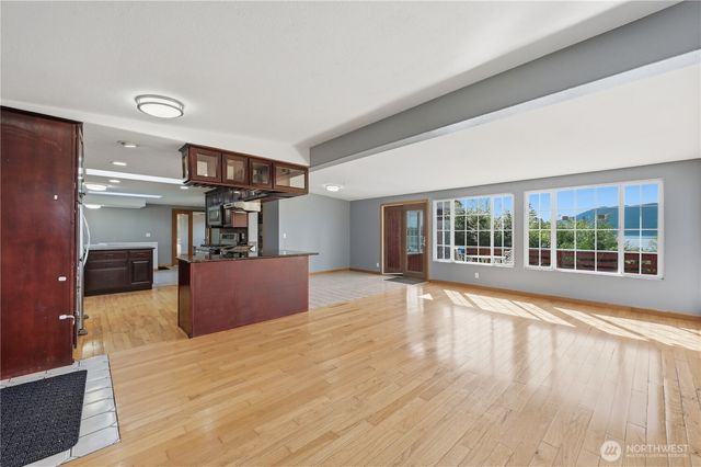 2539 MacKenzie Road, Bellingham, WA 98226