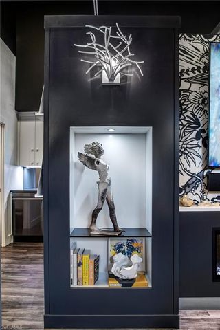 5880 Shirley ST # 208, Naples, FL 34109