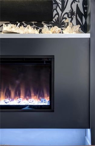 5880 Shirley ST # 208, Naples, FL 34109