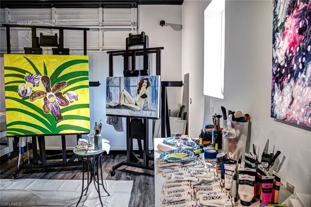 5880 Shirley ST # 208, Naples, FL 34109