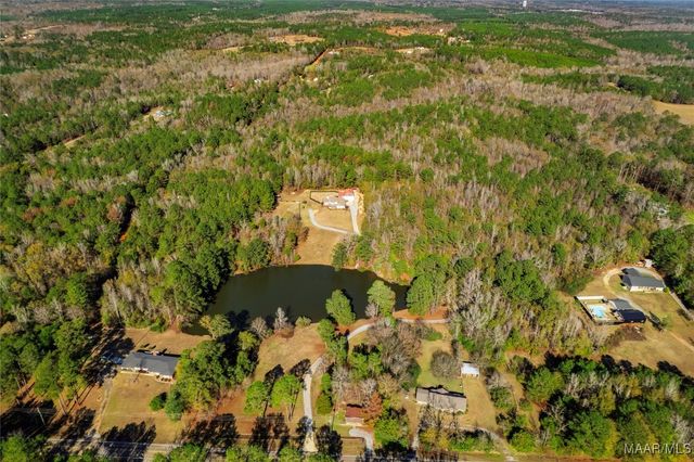 9427 Georgia Road, Wetumpka, AL 36092