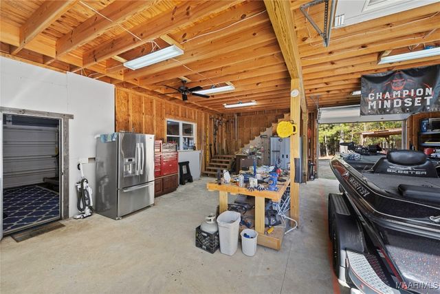 9427 Georgia Road, Wetumpka, AL 36092