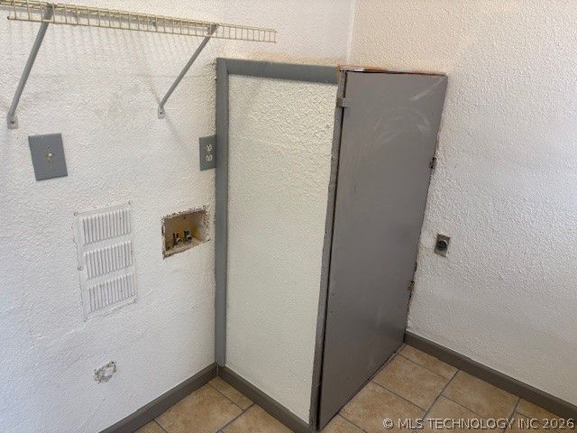 1011 N H Street, Muskogee, OK 74403