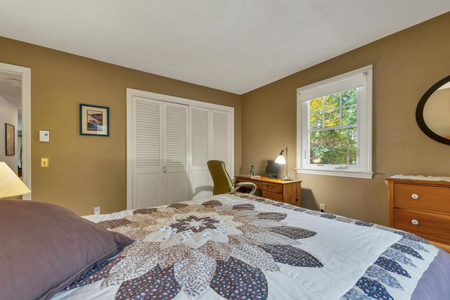 27 Robin Acres Drive, Wolfeboro, NH 03894