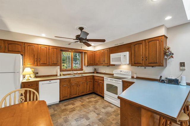 27 Robin Acres Drive, Wolfeboro, NH 03894