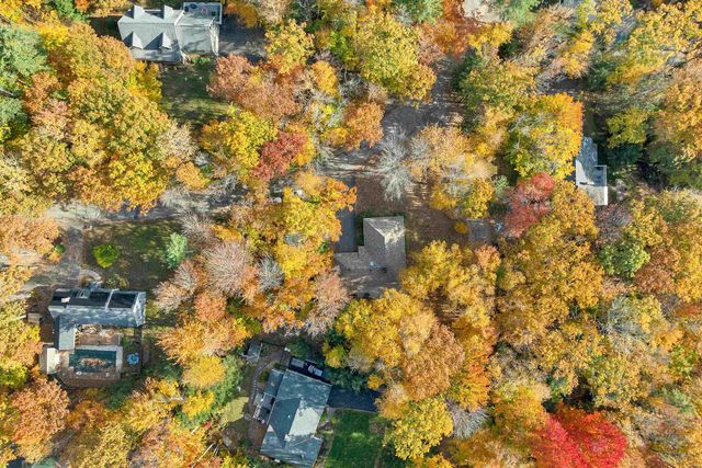 27 Robin Acres Drive, Wolfeboro, NH 03894