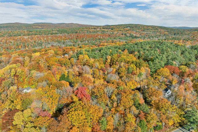 27 Robin Acres Drive, Wolfeboro, NH 03894
