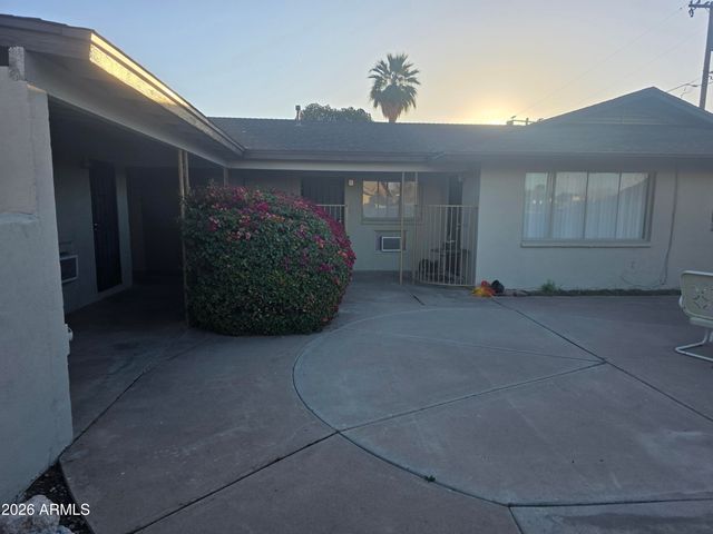 2101 E OSBORN Road, Phoenix, AZ 85016