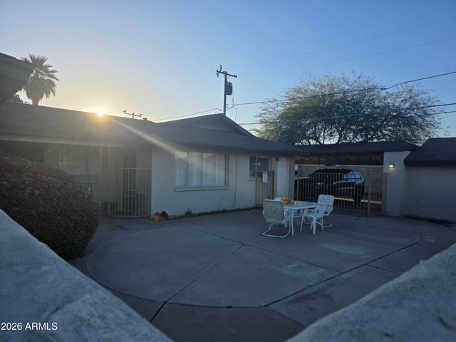 2101 E OSBORN Road, Phoenix, AZ 85016