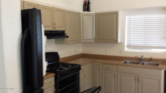 2101 E OSBORN Road, Phoenix, AZ 85016