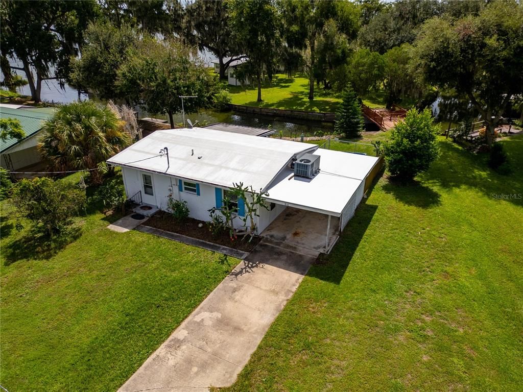 810 CR 457, Lake Panasoffkee, FL 33538