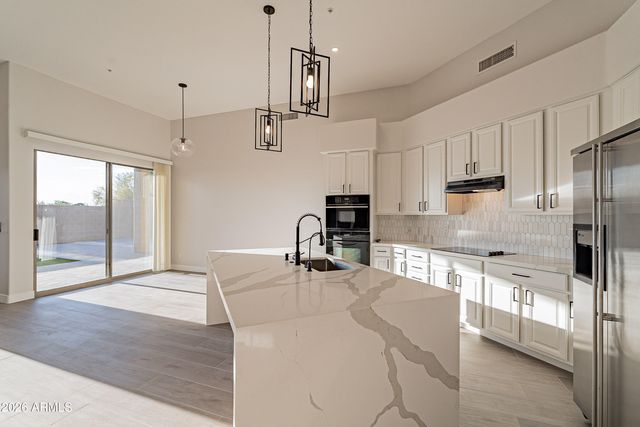 24066 N 76TH Place, Scottsdale, AZ 85255