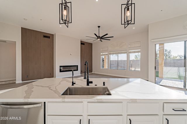 24066 N 76TH Place, Scottsdale, AZ 85255