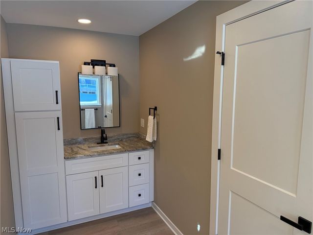 3940 Ellendale Road, Moreland Hills, OH 44022