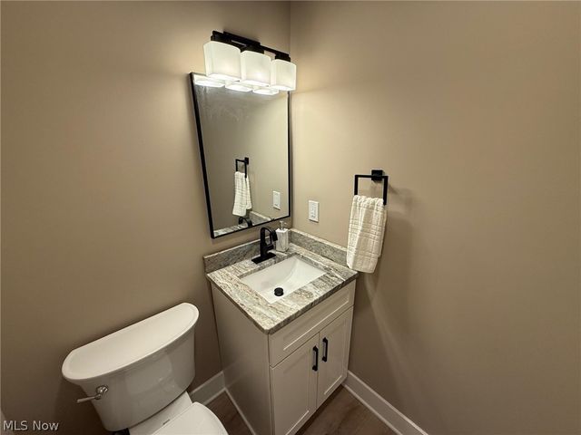 3940 Ellendale Road, Moreland Hills, OH 44022
