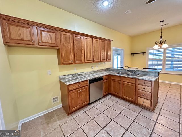 234 Sedgebrooke Drive, Warner Robins, GA 31088