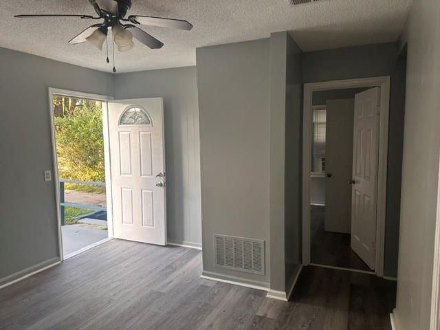 11219 E 24th Street, Independence, MO 64052
