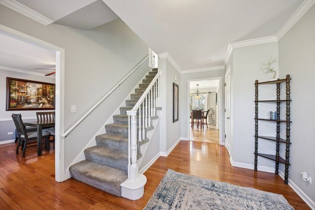 511 Greens View Drive, Algonquin, IL 60102