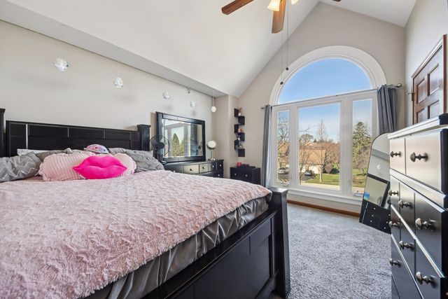 511 Greens View Drive, Algonquin, IL 60102