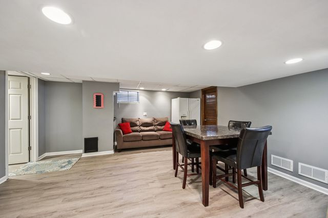 511 Greens View Drive, Algonquin, IL 60102