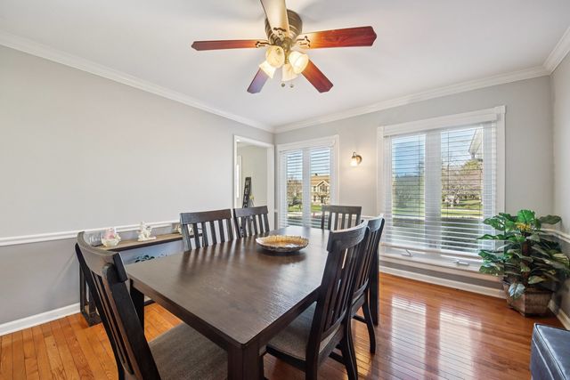 511 Greens View Drive, Algonquin, IL 60102