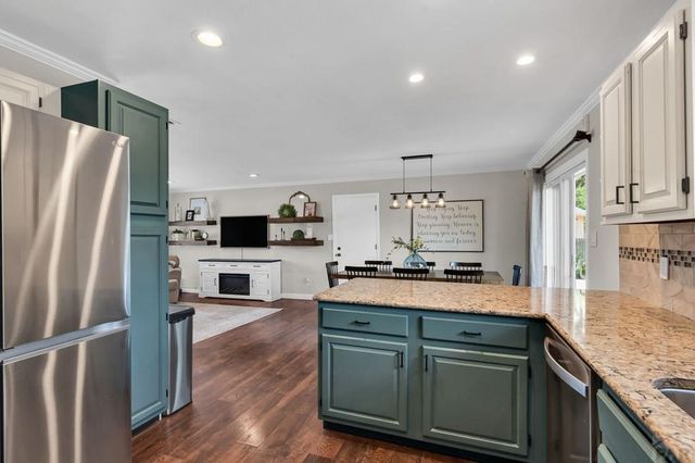 6 Paladin Court, Pueblo, CO 81008