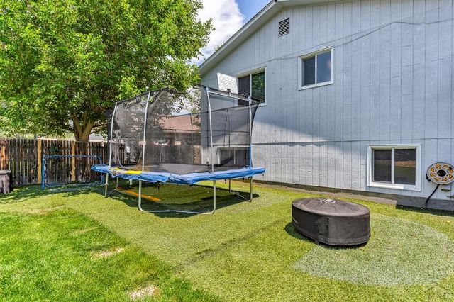 6 Paladin Court, Pueblo, CO 81008