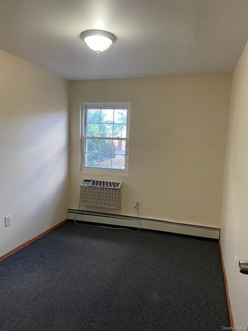 19707 120 TH AVE, Saint Albans, NY 11412