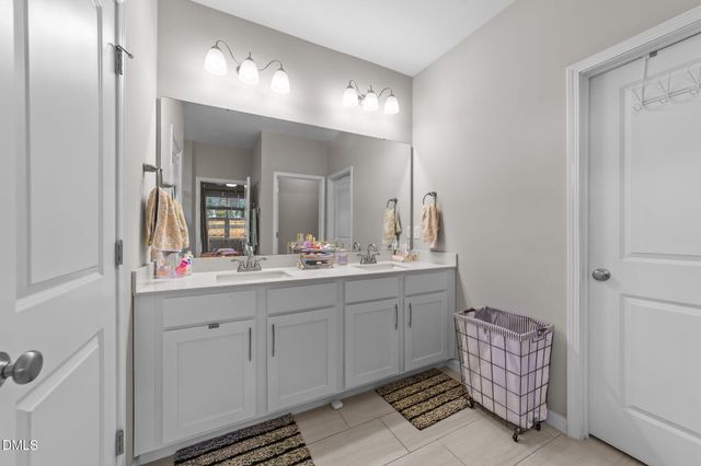 431 San Periro Drive, Clayton, NC 27527