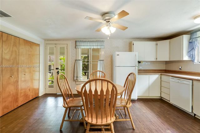 7201 SW 166th St, Palmetto Bay, FL 33157