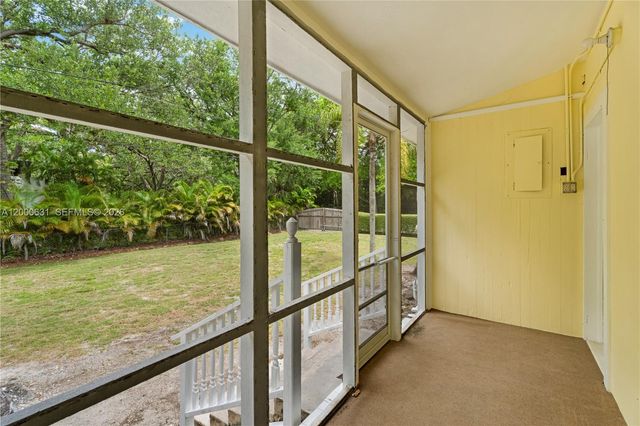 7201 SW 166th St, Palmetto Bay, FL 33157