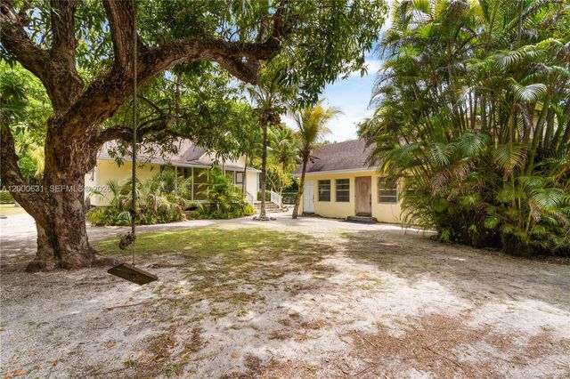 7201 SW 166th St, Palmetto Bay, FL 33157