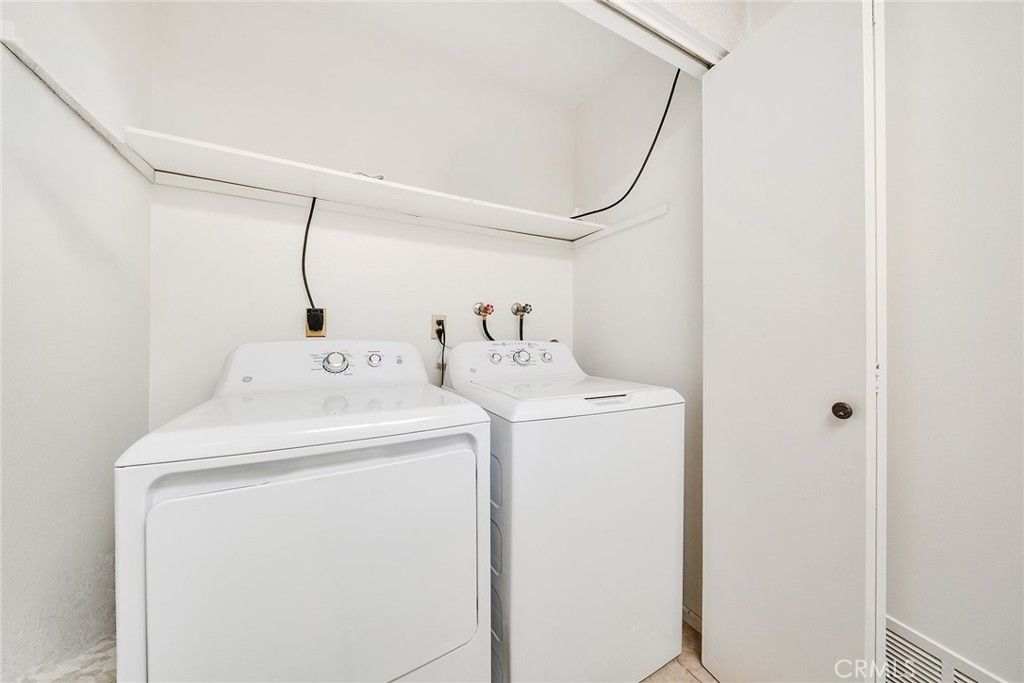 Image 14 of property listing at 2564 Colgate, Riverside, CA 92507