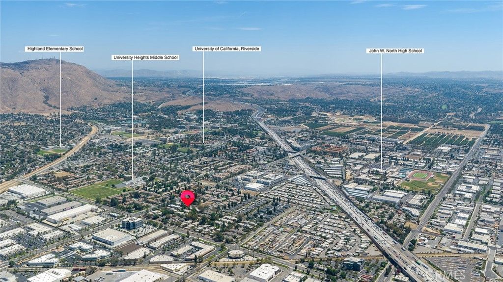 Image 18 of property listing at 2564 Colgate, Riverside, CA 92507
