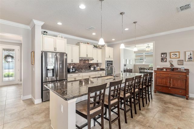 8703 SW 94TH CIRCLE, Ocala, FL 34481