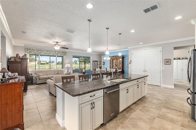 8703 SW 94TH CIRCLE, Ocala, FL 34481