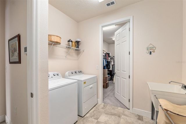 8703 SW 94TH CIRCLE, Ocala, FL 34481