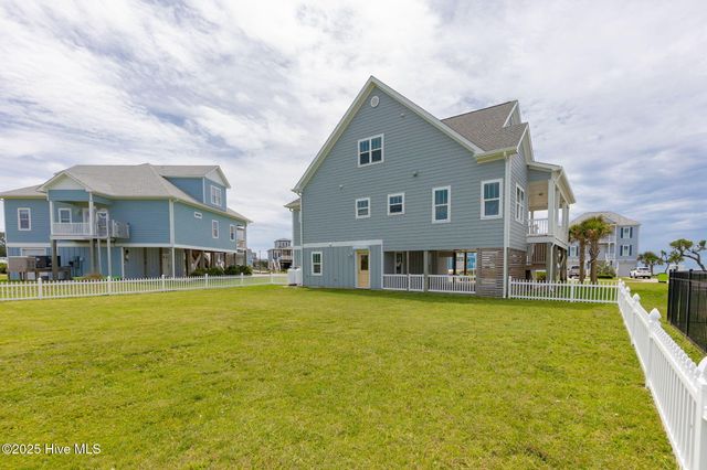 139 Sound Point Drive, Harkers Island, NC 28531