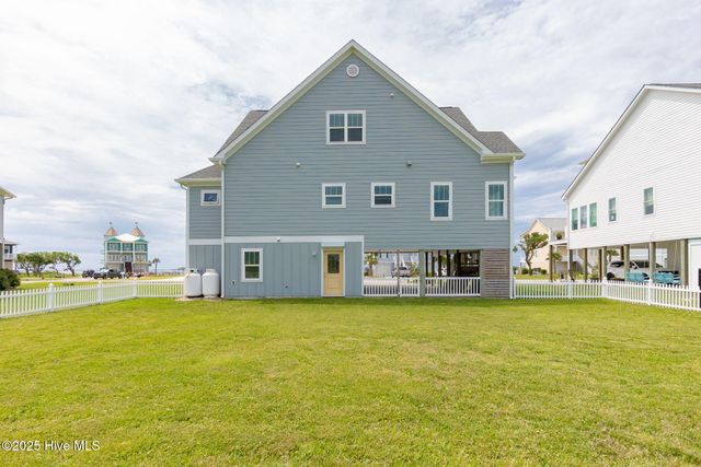 139 Sound Point Drive, Harkers Island, NC 28531