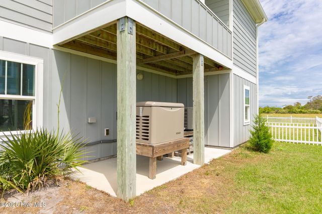 139 Sound Point Drive, Harkers Island, NC 28531