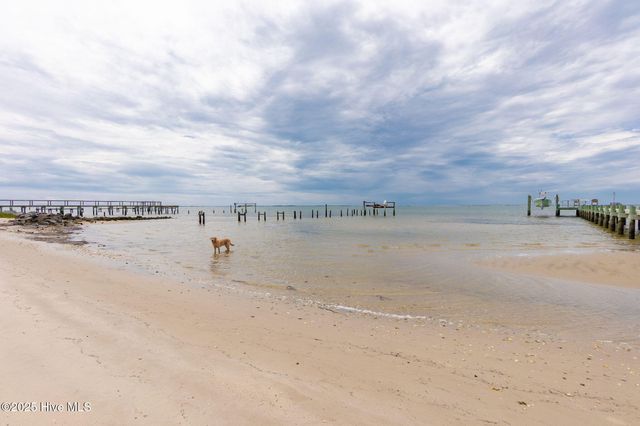 139 Sound Point Drive, Harkers Island, NC 28531