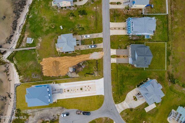 139 Sound Point Drive, Harkers Island, NC 28531