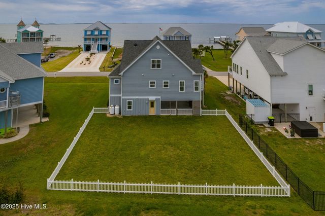 139 Sound Point Drive, Harkers Island, NC 28531