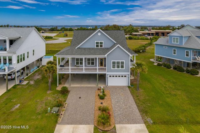 139 Sound Point Drive, Harkers Island, NC 28531