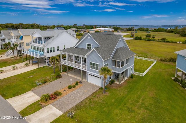 139 Sound Point Drive, Harkers Island, NC 28531
